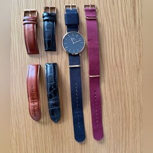 Daniel Wellington watch for men with extra leather bands